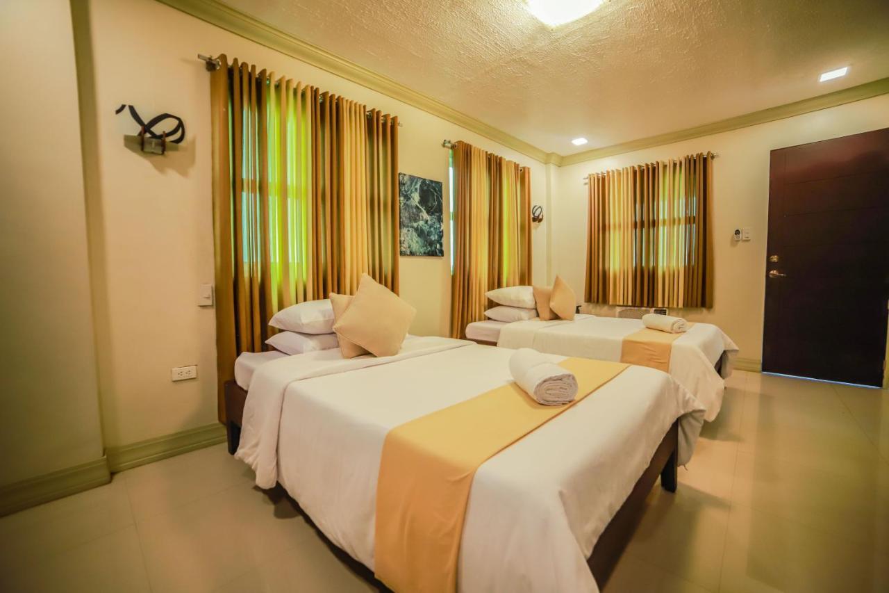Palayan City Villa Esmeralda Bryan'S Resort Hotel And Restaurant מראה חיצוני תמונה