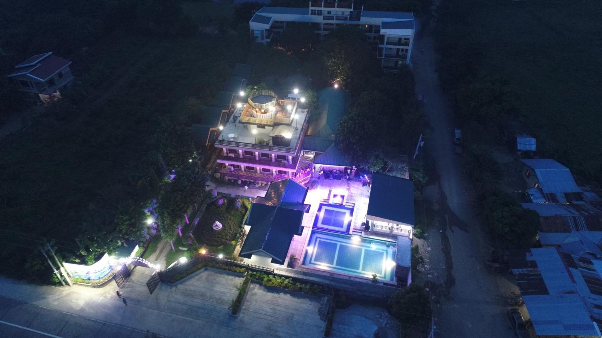 Palayan City Villa Esmeralda Bryan'S Resort Hotel And Restaurant מראה חיצוני תמונה
