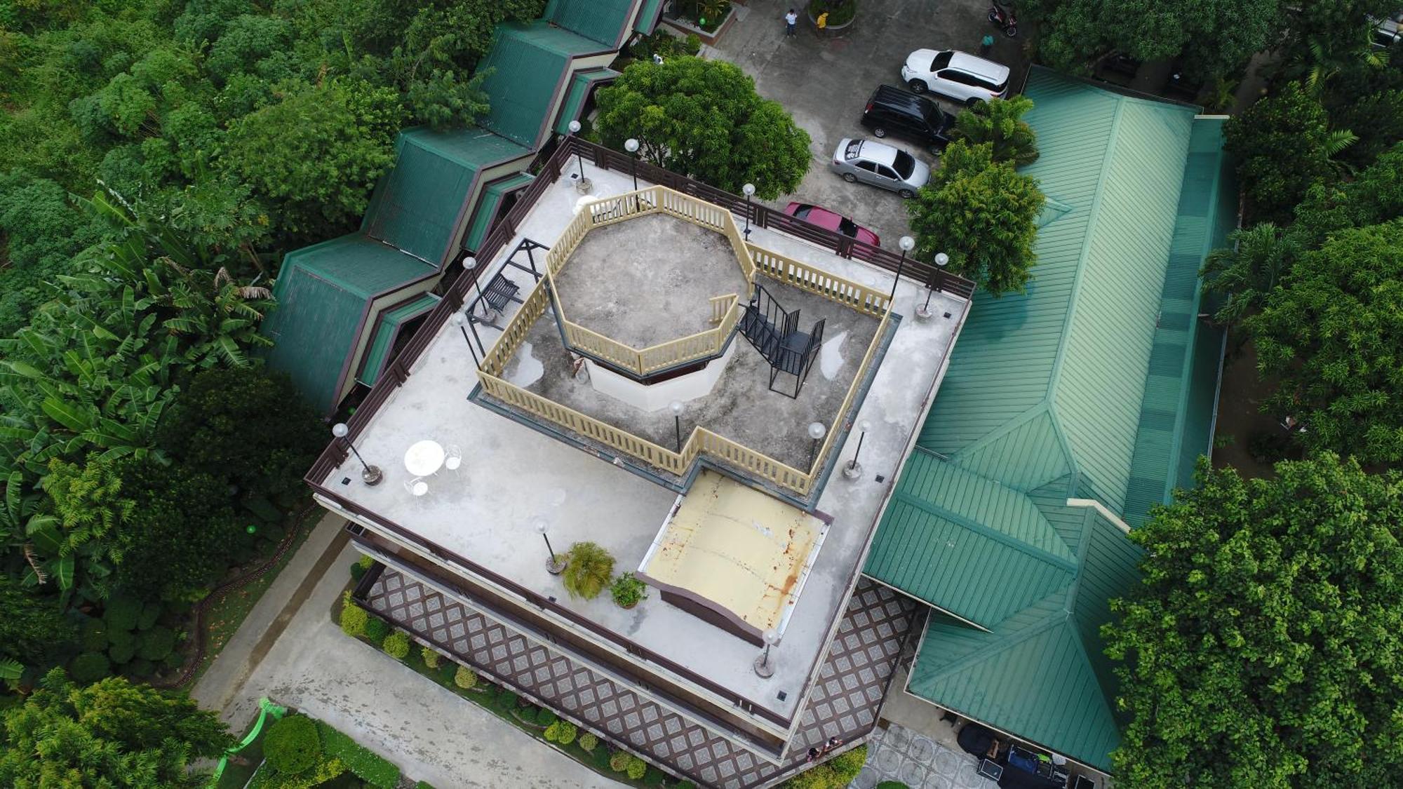 Palayan City Villa Esmeralda Bryan'S Resort Hotel And Restaurant מראה חיצוני תמונה