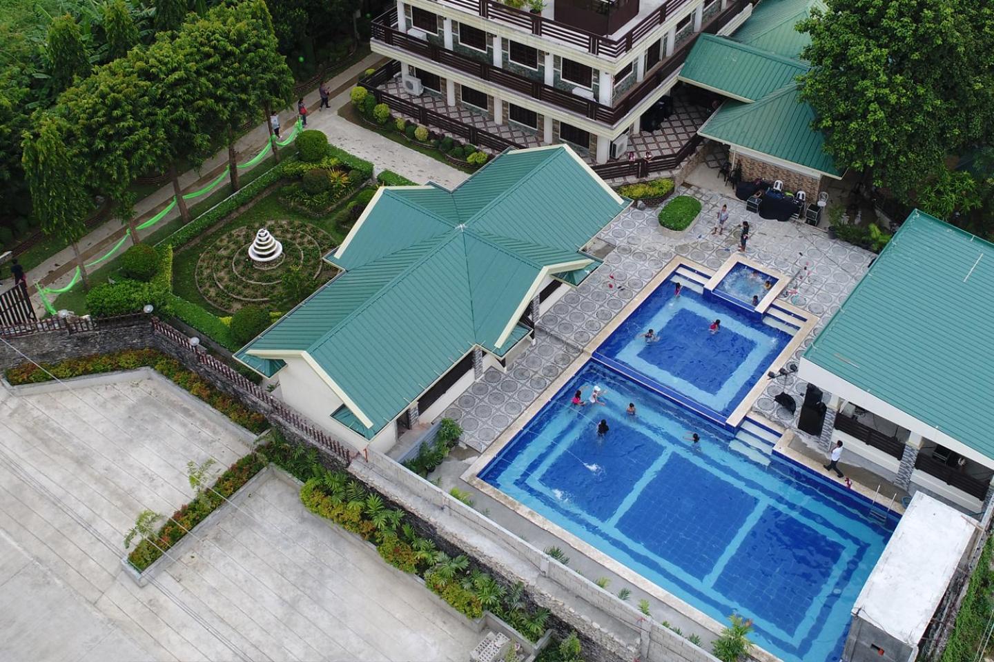 Palayan City Villa Esmeralda Bryan'S Resort Hotel And Restaurant מראה חיצוני תמונה