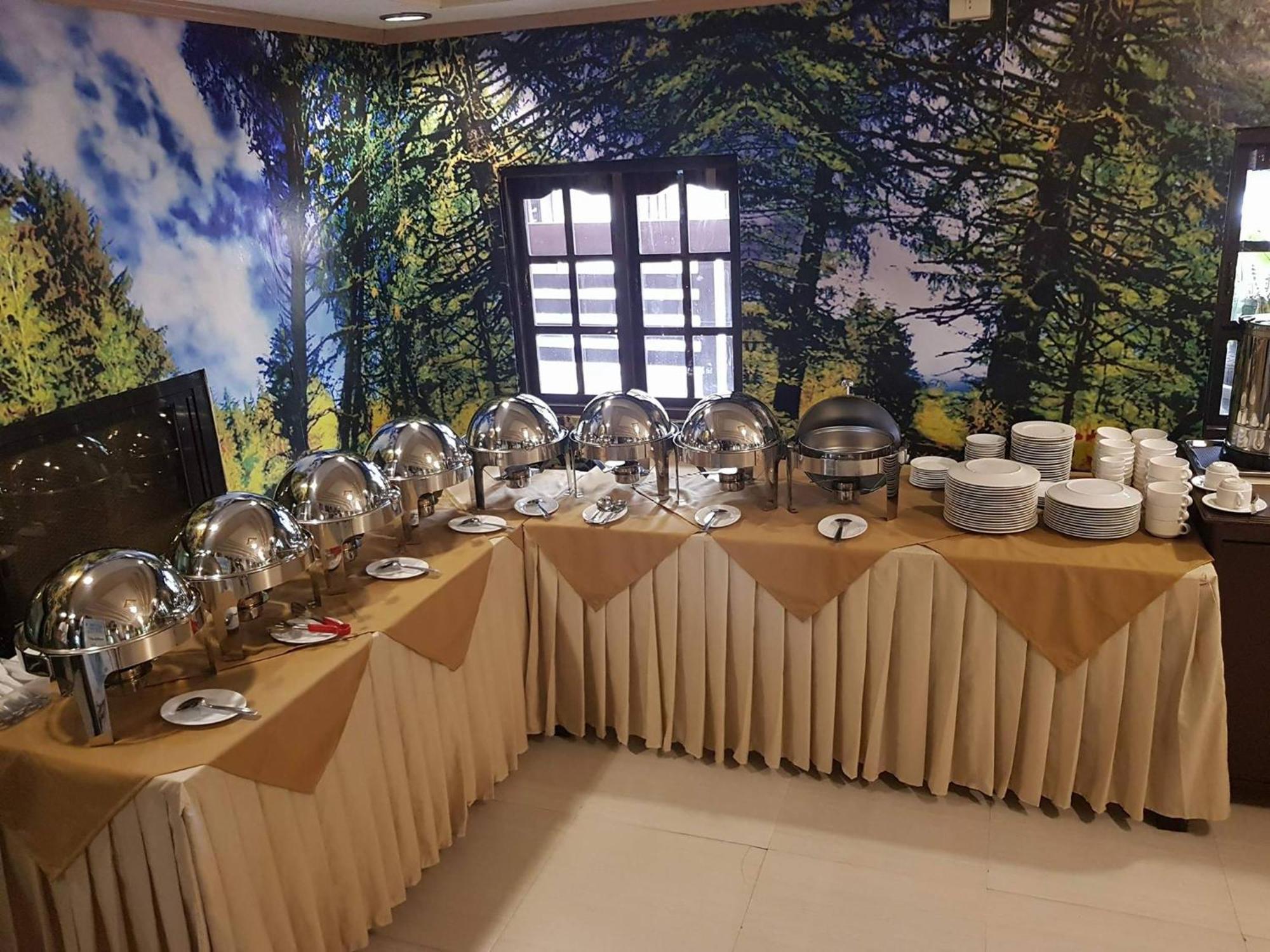 Palayan City Villa Esmeralda Bryan'S Resort Hotel And Restaurant מראה חיצוני תמונה